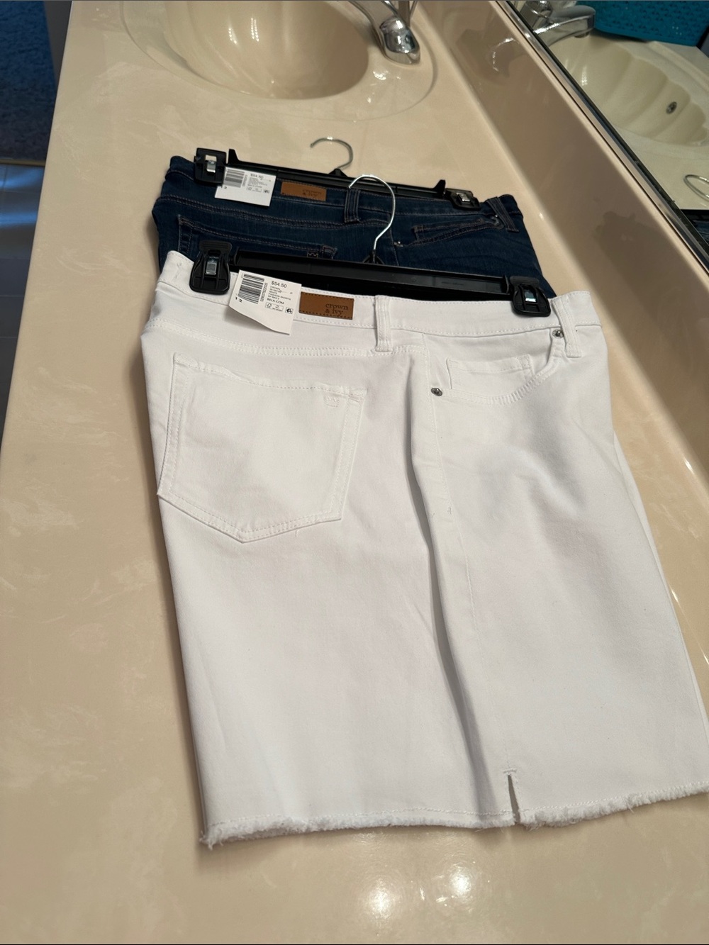 crown & ivy White Denim Skirt-Style Jean Shorts with Raw Hem